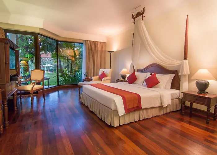 Palace & Siem Reap