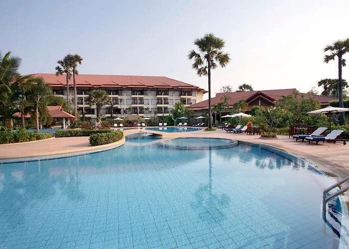 Palace & Siem Reap
