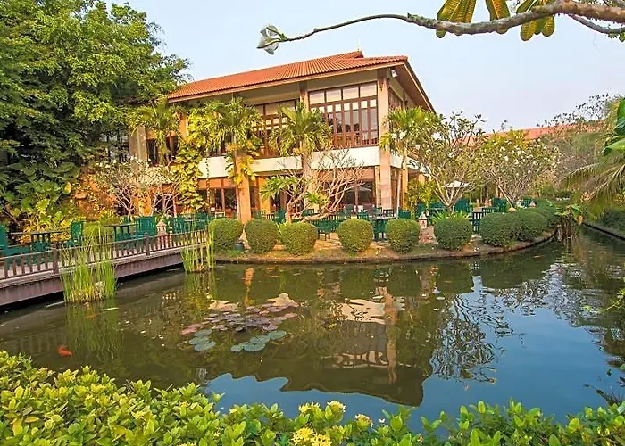 Hotel Palace & 5*