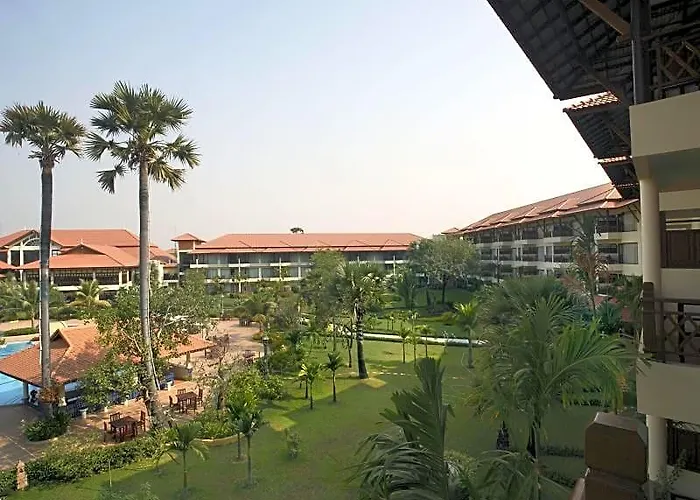 Palace & Siem Reap