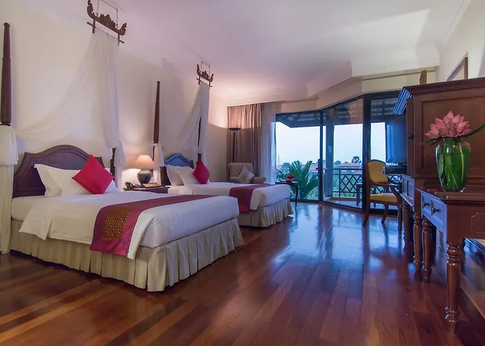 Palace & Hotel 5*